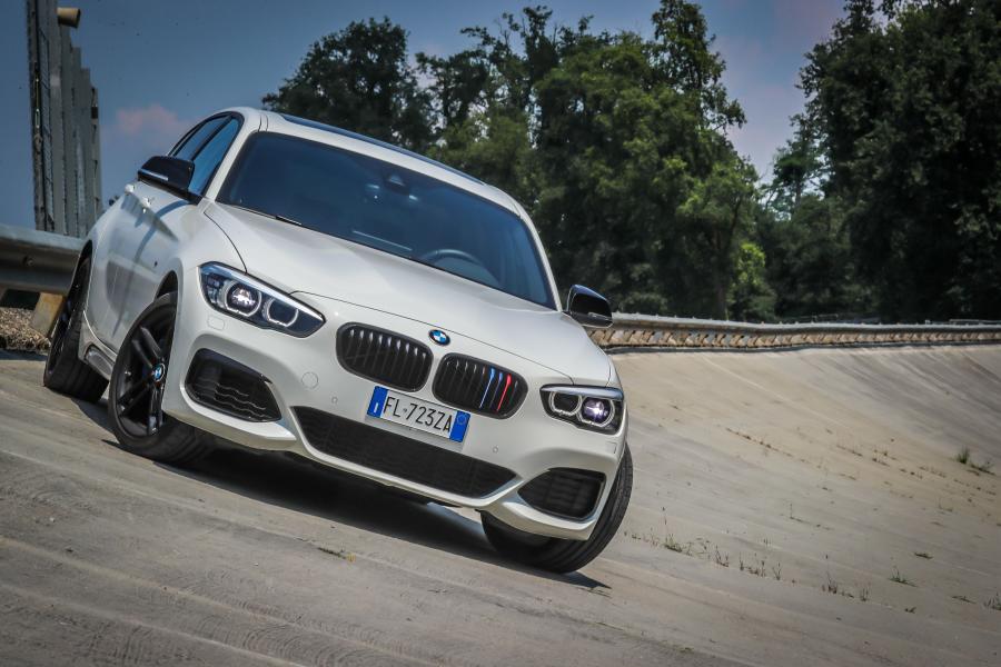  BMW M140i M Power Edition (F20) 2018 года  (фото 1 из 11)